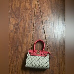 Red Cross body bag with gold chain